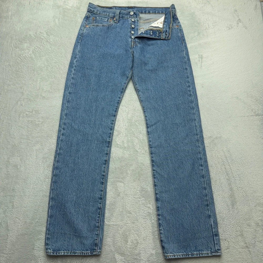 NEW Levis Jeans Mens 31x32 Blue 501 Original Fit Straight Leg Button Fly Denim